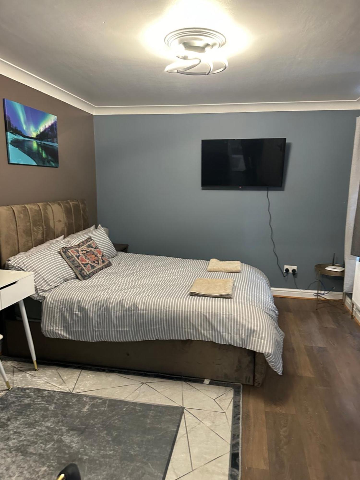 Amazing Ground Floor One Bedroom Apartment Forest Road Londra Exterior foto