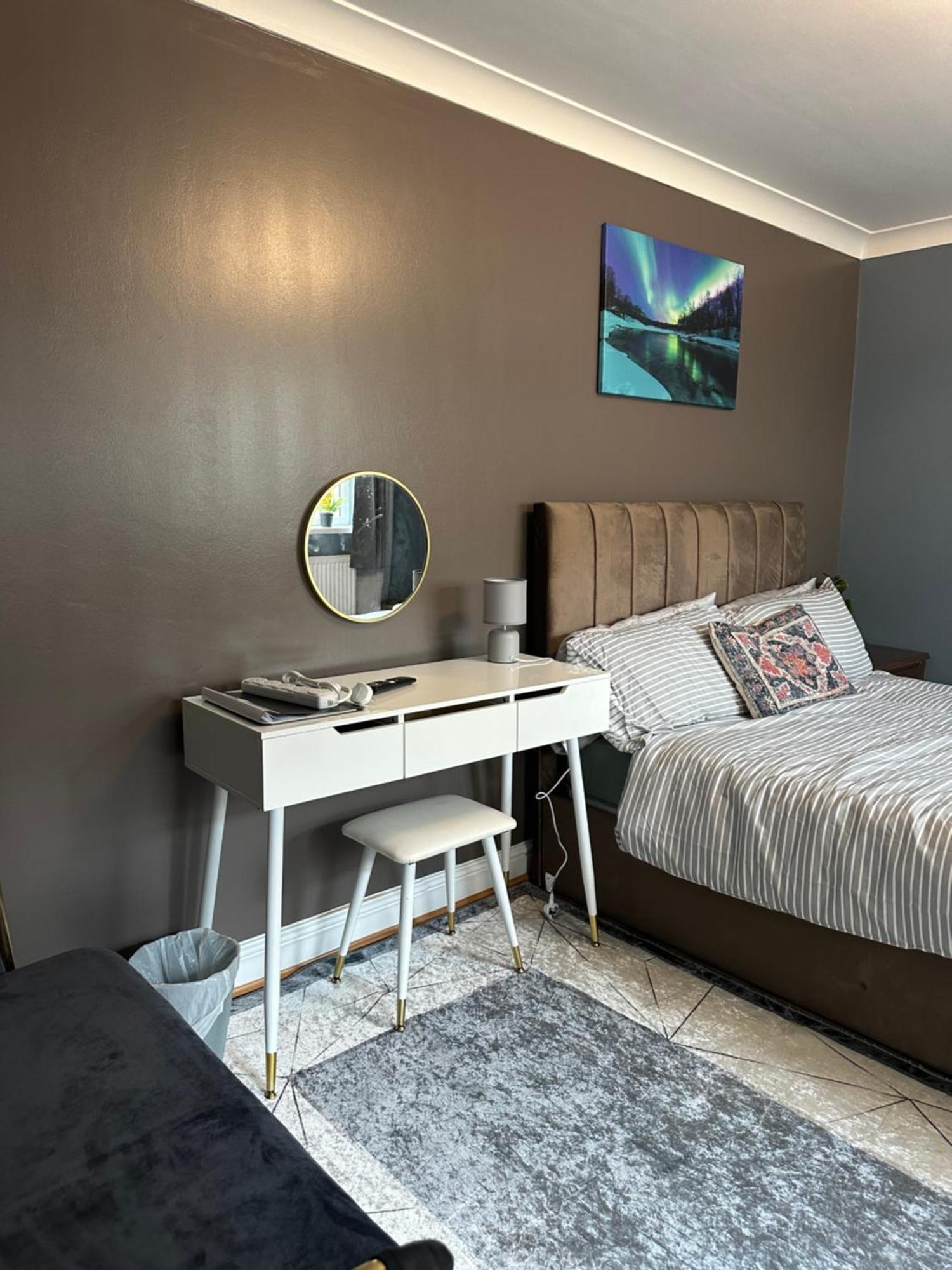 Amazing Ground Floor One Bedroom Apartment Forest Road Londra Exterior foto
